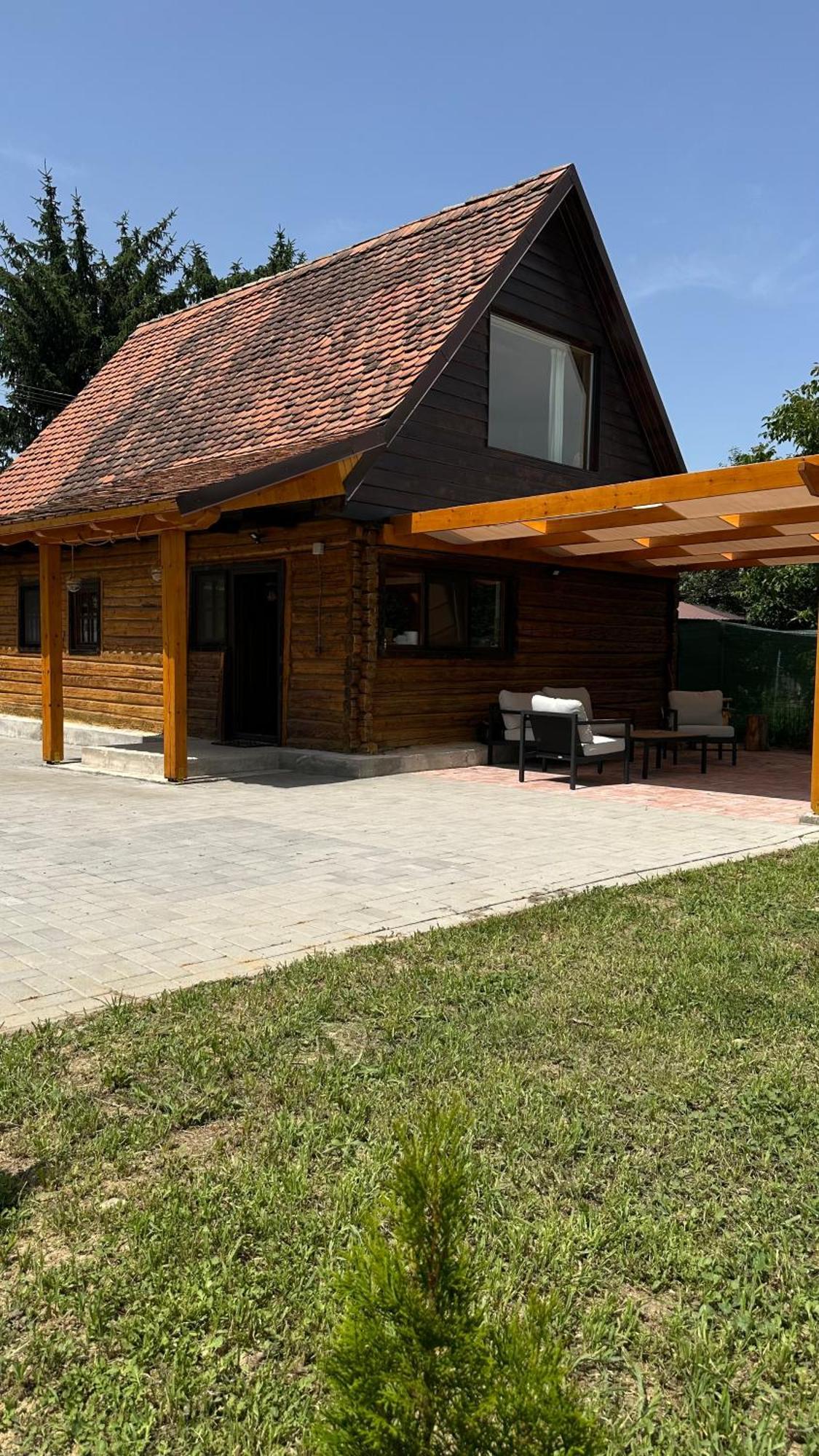 Casuta Cu Tihna Hébergement de vacances *